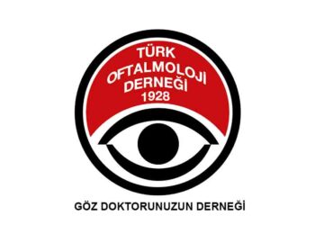 Sosyal Medya Önerileri Göz Sağlığını Tehdit Ediyor