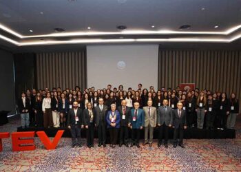 TEV, Üstün Başarı Bursu İle Gençleri Desteklemeye Devam Ediyor