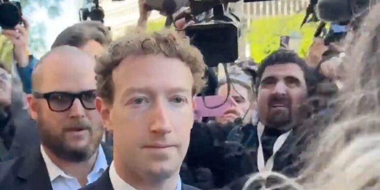 ABD’de Sosyal Medya Bağımlılığı Davasında, Mark Zuckerberg İfade Verdi