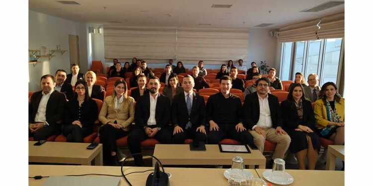 EGİAD Üyeleri Yapay Zekâ Okuryazarlığında Buluştu