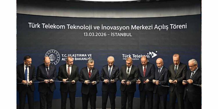 Türk Telekom Teknoloji ve İnovasyon Merkezi Açıldı