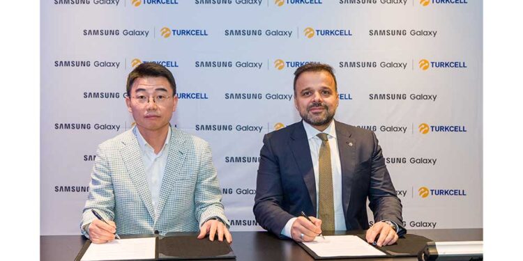 Turkcell ve Vodafone’dan Samsung ile 5G Cihaz Hamlesi
