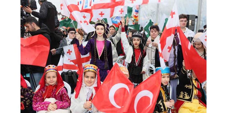 Bilim Esenler Kapılarını Açtı: Geleceğin Bilim İnsanları Bu Merkezde Yetişecek