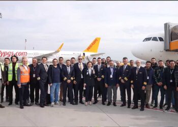 İran’da Mahsur Kalan Pegasus Uçağı 52 Gün Sonra Sabiha Gökçen’de Alkışlarla Karşılandı