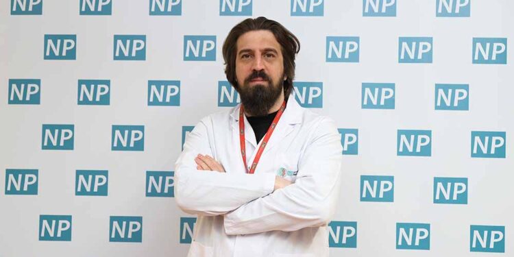 Narsisizmin Kökeni Çocuklukta Şekilleniyor