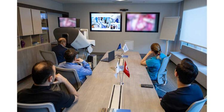 Türkiye’de Bir İlk: 5G İle ‘Uzaktan Robotik Cerrahi Uygulaması’ Gerçekleştirildi