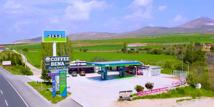 Aksa Şarj’dan Türkiye’de Bir İlk: Akaryakıt İstasyonu Tamamen Elektrikli Araç Şarj İstasyonuna Dönüştürüldü