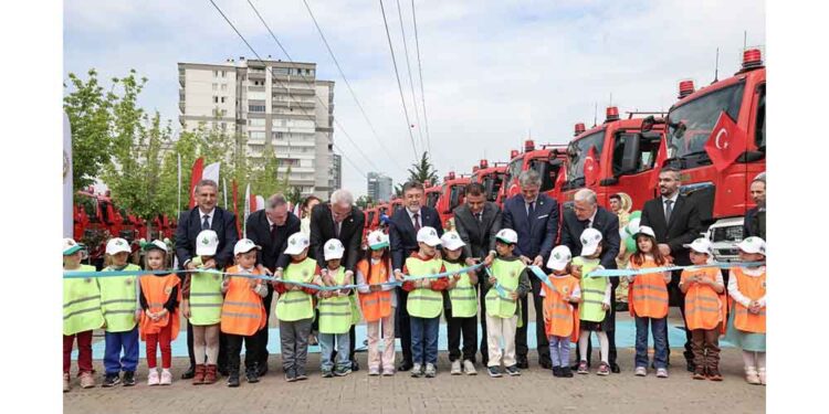 Yangınla Mücadelede Kara Gücüne 101 Yeni Araç Eklendi
