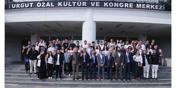 Siber Kariyer Programı İlk Mezunlarını Verdi