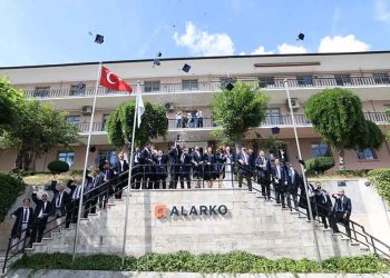 Alarko MBA ve Yenibirlider Programları Yeni Mezunlarını Verdi